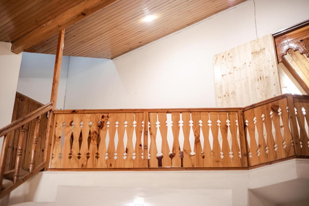 Tales N Trails Hotel Vashist Buitenkant foto