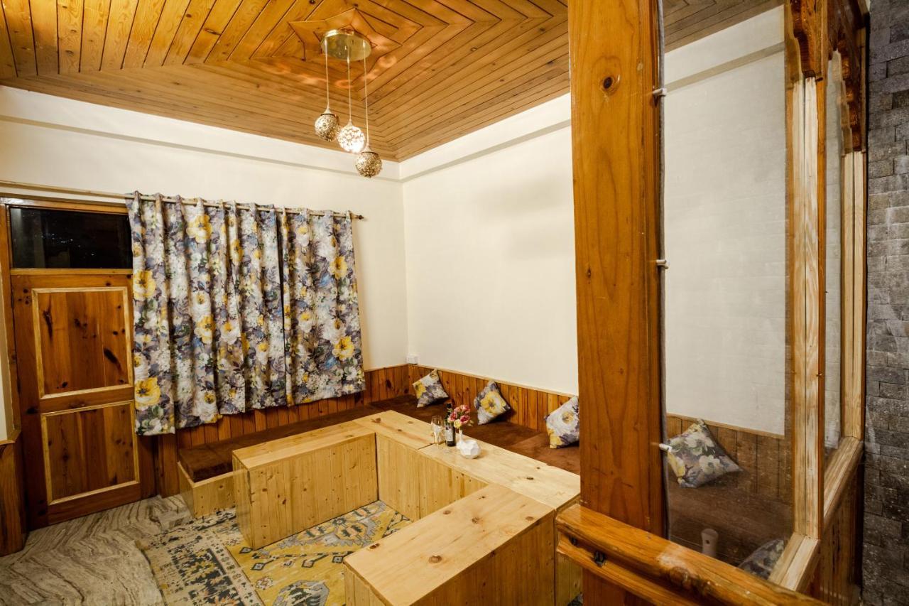 Tales N Trails Hotel Vashist Buitenkant foto
