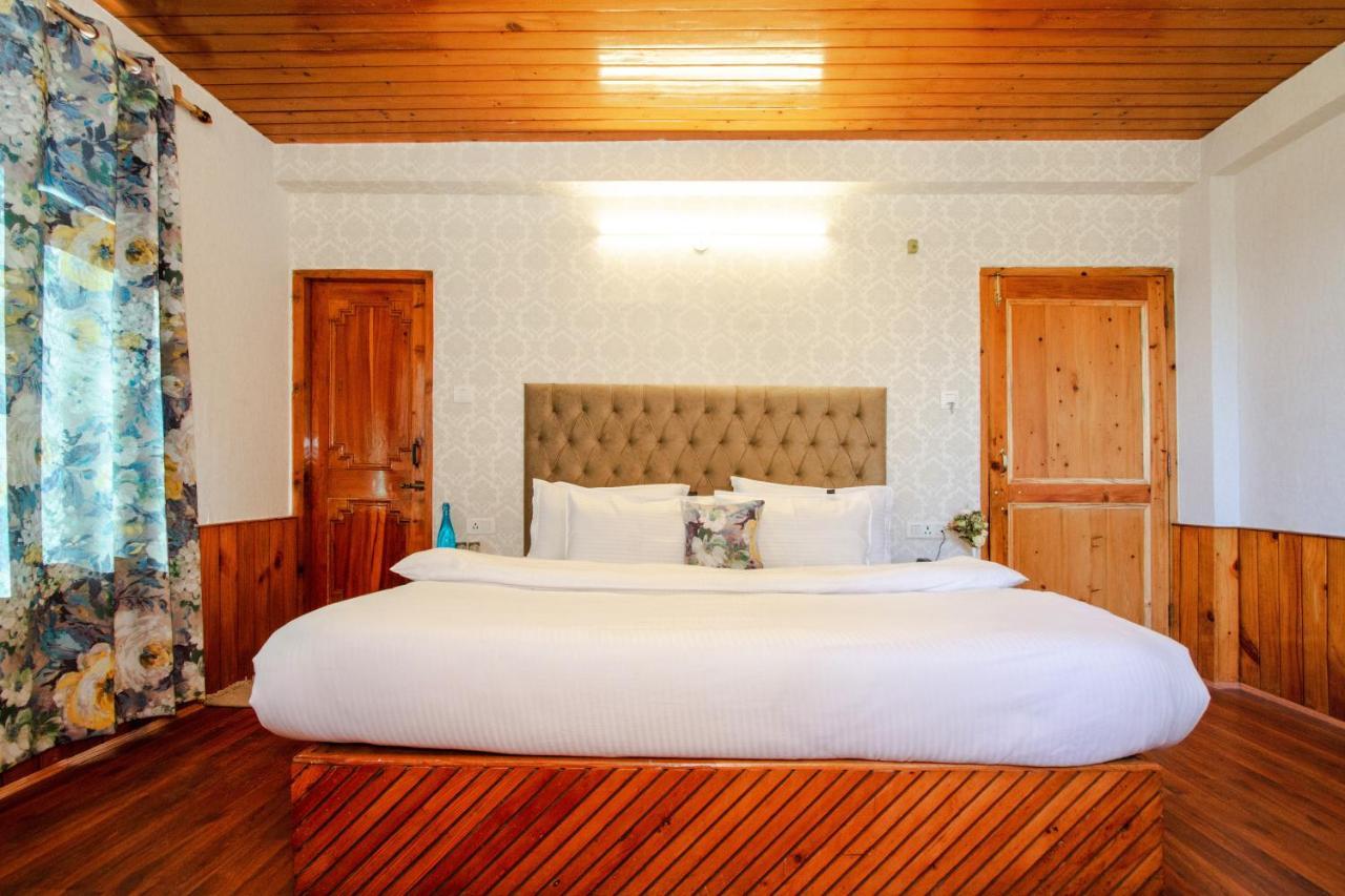 Tales N Trails Hotel Vashist Buitenkant foto